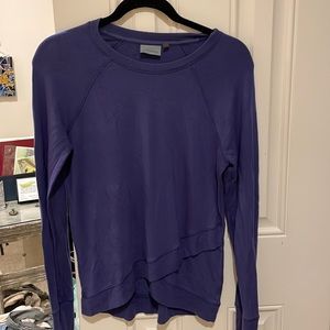 Athleta blue-purple cross hem pullover XS